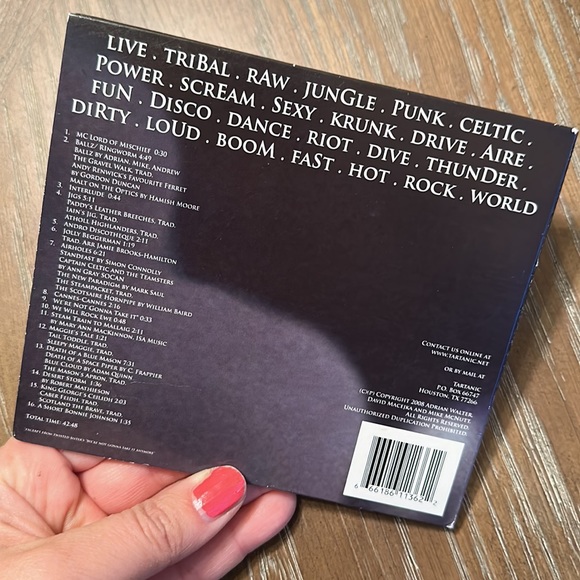 Michigan Renaissance Festival 2021 Pub Crawl mug / Tartanic cd - Picture 11 of 11